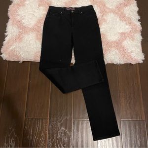NEW Gloria Vanderbilt Straight Leg Jeans Women’s Size 8